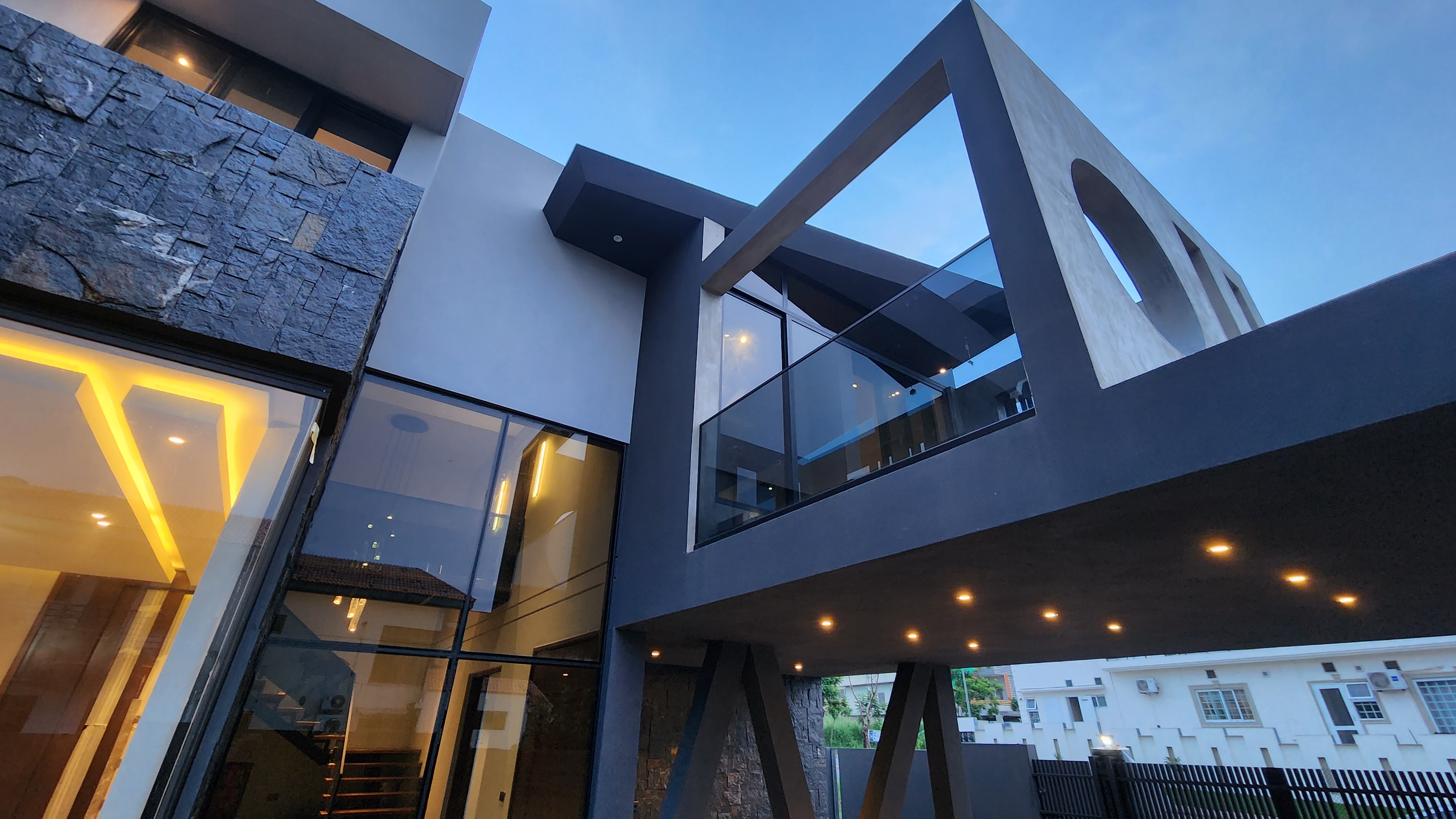 seascape-villa image